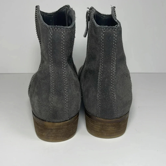 BCBGeneration Suede Leather Gray Ankle Booties Women's Size 7.5 - Picture 4 of 8